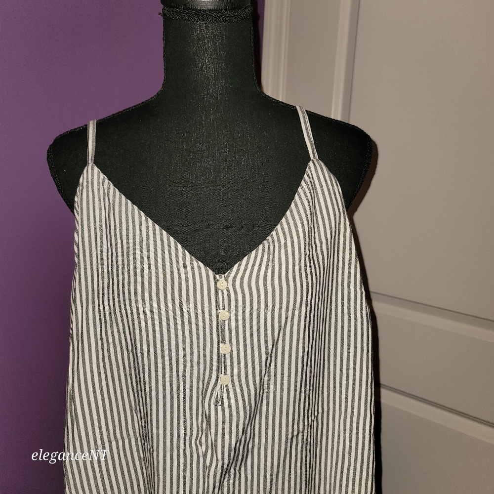 Old Navy Blue and White Buttoned Sleeveless Camisole Sz: XL - Picture 8 of 8